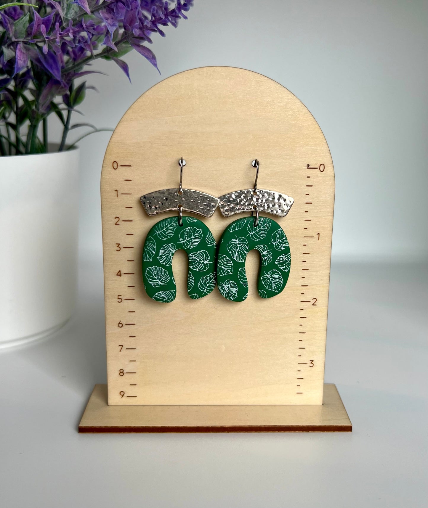 Monstera Arch Dangles